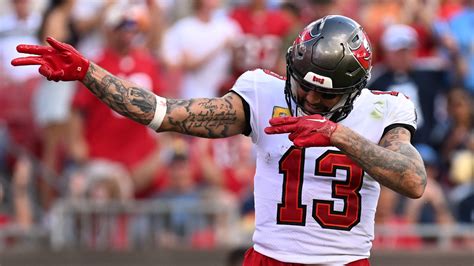 Battle For Mike Evans Nfl Free Agency 2022 Predictions Bvm Sports