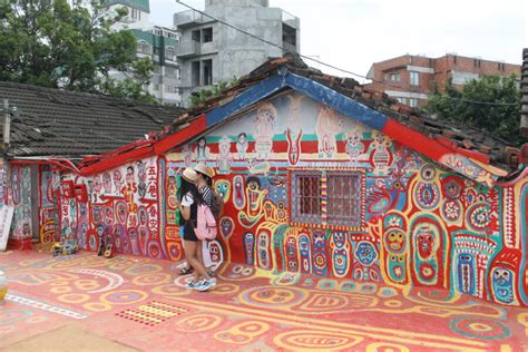 Taiwans Rainbow Village Is A Testament To The Power Of Art