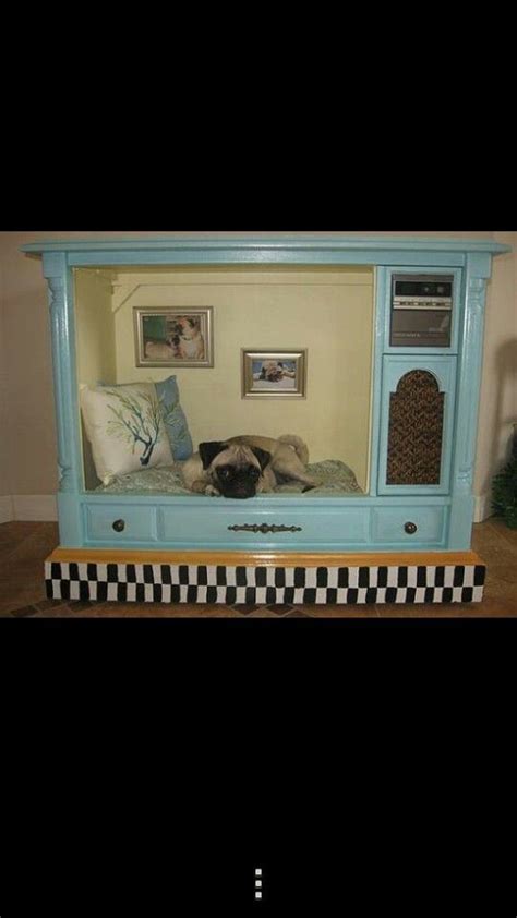 Old Tv Turned Into A Dog Bed Pet Beds Homemade Cat Dog Bed