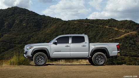 Toyota Tacoma 2021my Trail Special Editions Side