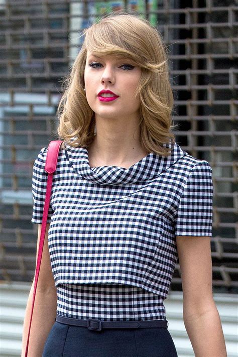 Taylor Swift Out And About In New York Hawtcelebs