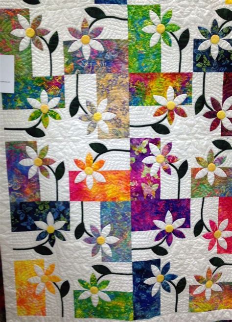 Fancy Batik Quilts Appliques Pattern Ideas You Must Try Quilts Flower Quilts Quilt Patterns