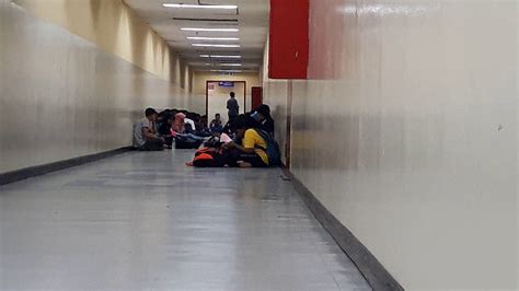 Kompleks pkns 14 kompleks pkns shah alam 11 persiaran sultan seksyen, shah alam 40000 malaysia. TERKINI..Seperti ini Suasana Sore Hari Di Imigresen PKNS ...