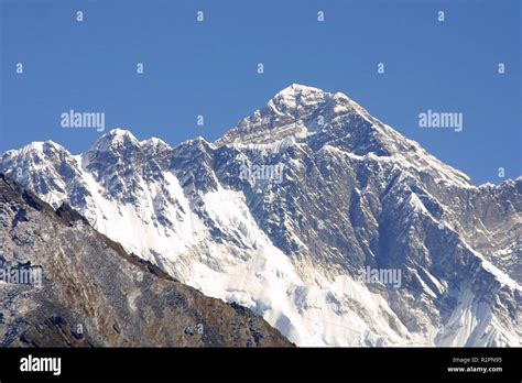 Mount Everest 8848 Meters Nepal Stock Photo Alamy