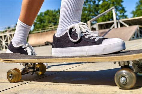 Best Skating Shoes That Skateboard Skate Shoes Skateboard Cool Skateboards