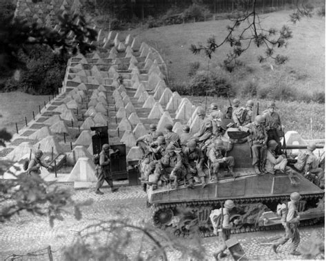 Breaking The Westwall Siegfried Line Octoberdecember 1944 Army Mom