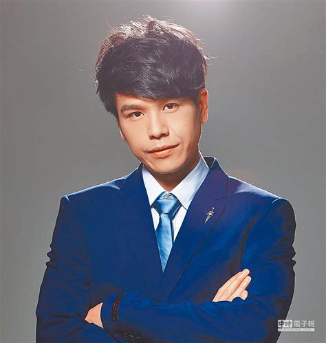 Jun 06, 2021 · 魏如萱經紀人向《ettoday》表示，今早他們叫了外送，有個外送員送到後也簡單說了聲「謝謝」就離開，沒想到過沒多久，魏如萱的老公要下樓拿包裹時，一開門就聞到惡臭，下樓到大門時，更驚見大門門內有一坨拉肚子的屎和一些衛生紙，讓他驚嚇不已，由於魏如萱的住家出入非常單純，除了魏如. 魏如萱邀隆宸翰看巡演 - 娛樂新聞 - 中國時報