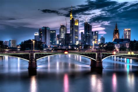 Frankfurter Skyline Foto And Bild Architektur Architektur Bei Nacht