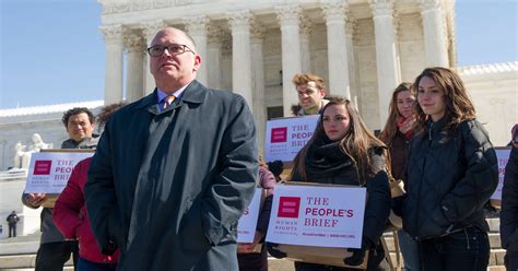 Thousands Sign Court Briefs Supporting Gay Marriage