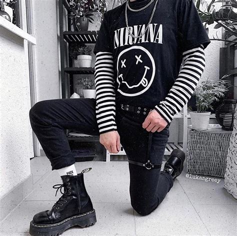 P̸i̸n̸t̸e̸r̸e̸s̸t̸☾︎ ʙʀᴜʜᴄʏs In 2020 Grunge Outfits Badass Outfit