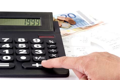 Decidiamo di acquistare una casa in un qualsiasi comune italiano per un valore di 250.000 euro. Spese acquisto e mantenimento casa, serve la prova ...