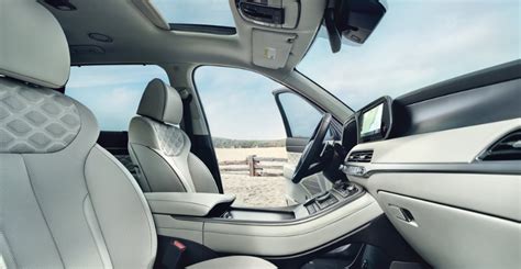 Maybe you would like to learn more about one of these? 2021 Hyundai Palisade Offers New Luxurious Calligraphy ...