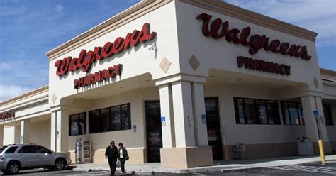 Walgreen extends CVS Caremark agreement