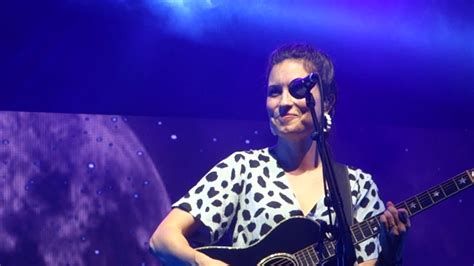 Do you want to talk to missy higgins? Missy Higgins - Steer (03.01.2020) - YouTube