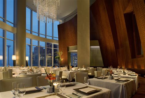 Fine Dining Chicago Guide To The Upscale Restaurants In The City