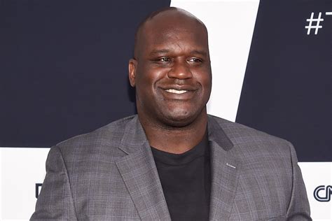 Shaquille O Neal Shows Off His Horrible Feet Twitter Delivers The