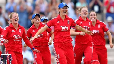 T20 Tri Series England Women Crush Australia By 8 Wickets