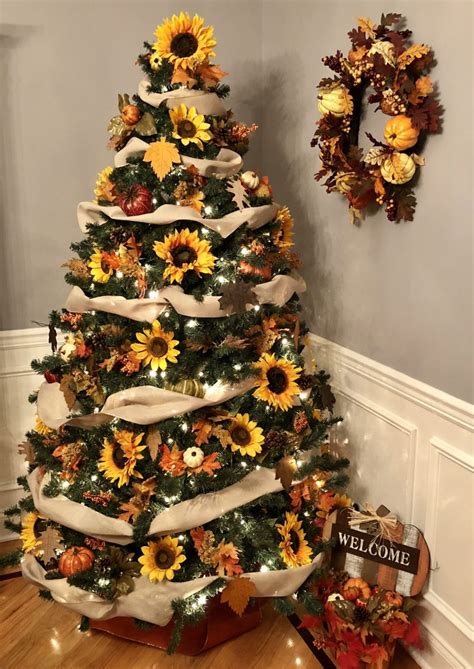 The Best Summer Christmas Tree Ideas · All Things Christmas