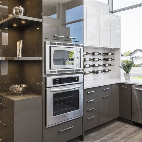 Harbour city kitchens is headquartered in saanichton, british columbia. Kitchen Display #4 - Harbour City Kitchens