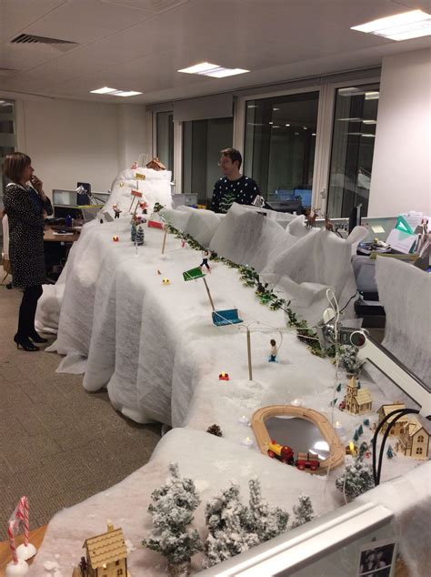 Office desk Christmas decoration competition Christmas Cubicle