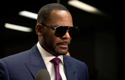 Federal Investigators Are Searching For More R Kelly Sex Tapes Complex