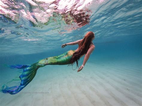 12 ways to know you re a mermaid stuck on land