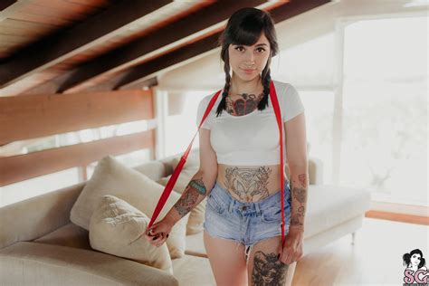 Lai Dawud Women Model Pierced Septum Inked Girls Standing Suicide Girls Tattoo Couch