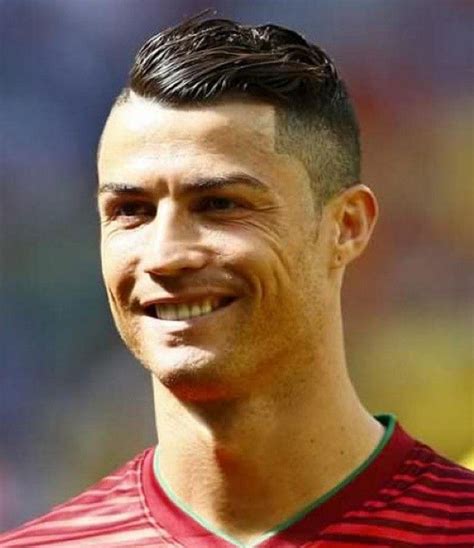 Daha güçlü sekslerin çoğu güzellik bakımlarına katılır, manikür ve pedikür yapar. Portekiz formasıyla Ronaldo'nun saç modelleri | Erkek saç ...