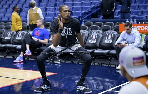 Nets Durant Out At Least 2 Weeks With Sprained Right Knee Bloomberg