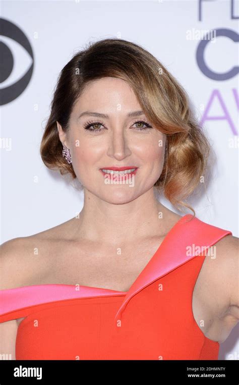 Sasha Alexander Attending The Peoples Choice Awards 2016 Arrivals At