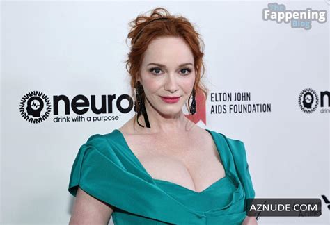 Christina Hendricks Sexy Shows Off Her Hot Cleavage At Elton John Aids Foundations Oscars 2023