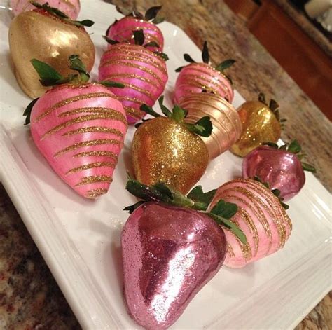 How Gorgeous Do These Gold And Pink Chocolate Coveted Strawberries