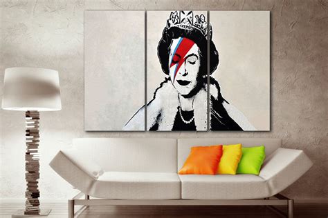 The elizabethan decoration was hidden beneath later wall covering. Queen Elizabeth Print on canvas Graffiti wall art Banksy décor | Etsy | Graffiti wall art, Urban ...