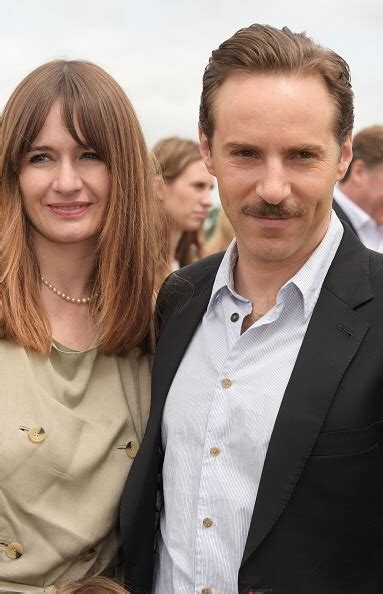 Doll And Em — Emily Mortimer And Alessandro Nivola With Daughter