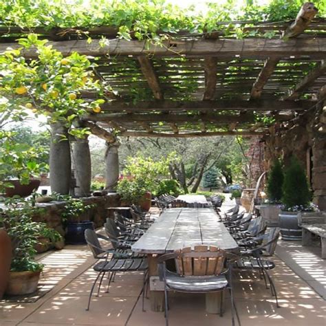 Magical Ideas For Outdoor Dining Under A Pergola On A Deck