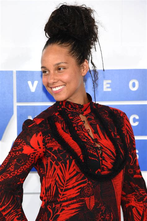 Alicia Keys Without Make Up At The 2016 Mtv Vmaslainey Gossip Lifestyle