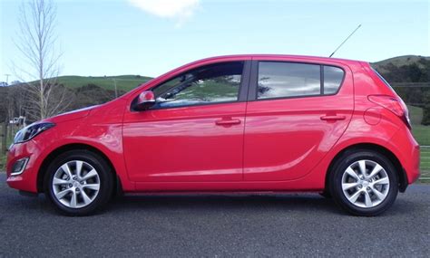 3.5 out of 5 stars from 73 genuine reviews on australia's largest opinion site productreview.com.au. Hyundai i20 2012 car review | AA New Zealand