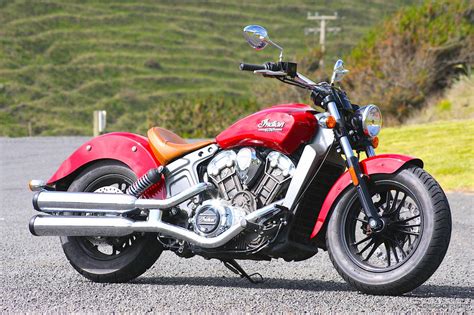 北米大陸の風土の中で発達し、 ハーレーダビッドソン や インディアン などの アメリカ合衆国 製のオートバイに代表されることから、日本では「 アメリカンバイク 」などと呼ばれる。 アメリカン | 旅バイク北海道、失敗を糧とせよ