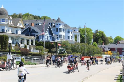Ultimate Guide To 2 Days On Mackinac Island Wander With Wonder