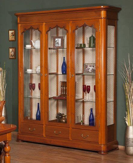 Desain lemari pakaian jati minimalis modern harga lemari pakaian jati 3 pintu, lemari baju jati jepara,model lemari jati terbaru,harga bagi anda yang lebih suka menggunakan lemari pakaian berbahan kayu, anda bisa pilih yang terbuat dari kayu jati. Lemari Pajangan Model Minimalis 3 Pintu | Lemari hias ...