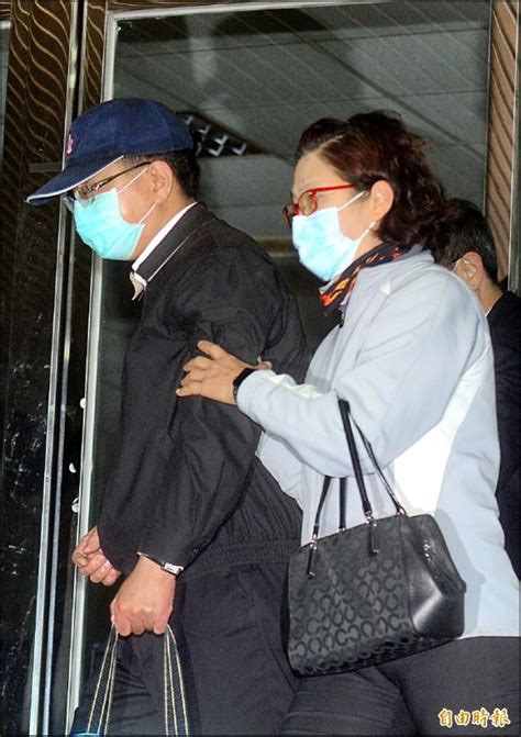 減肥聖經──news98名醫on call教你正確減肥 — ელწიგნი, რომლის ავტორ(ებ)ია: 涉詐300萬助理費 新黨議員潘懷宗200萬交保 - 政治 - 自由時報電子報