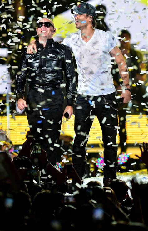 Pitbull Picture 180 Enrique Iglesias And Pitbull Perform