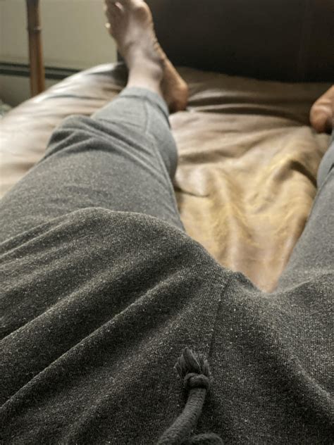 Grey Sweatpants Scrolller