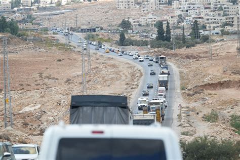 Palestinians trapped in Nablus as Israeli army cracks down on armed
