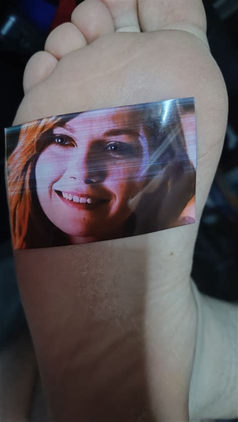 Kirsten Dunst S Picture On My Male Feet By Picturesonmalefeet On Deviantart