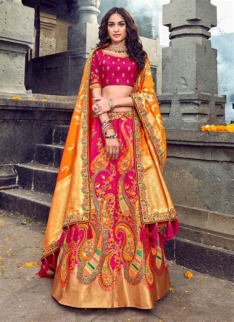 Designer Bridal Wear Zari Work Lehenga Cholis Wholesale Collection Catalog