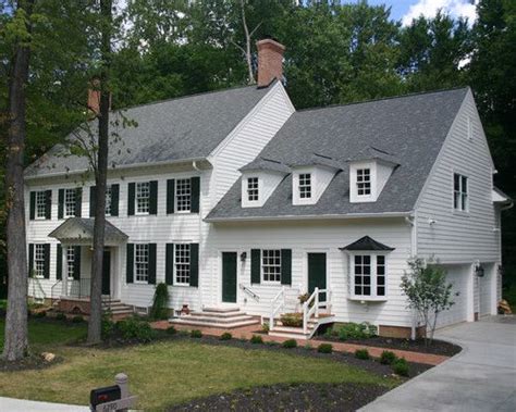This southern colonial home plans offers wide open spaces, large rooms, volume ceilings and functional layout. Williamsburg Colonial -- green shutters on white colonial ...