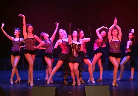 The Chic Cabaret Dancers For Stage Show And Events In The Uk