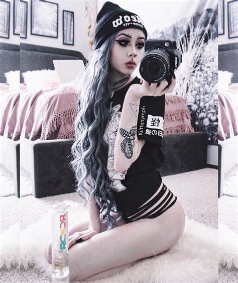 Pin By Sam [last Post] On People Hot Goth Girls Hot Hair Styles Cute Emo Girls