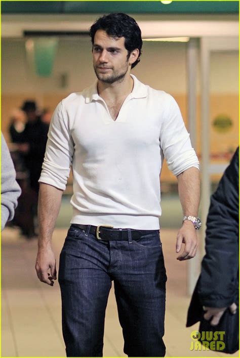 Henry Cavill Back To Canada For Man Of Steel Photo 2598437 Henry